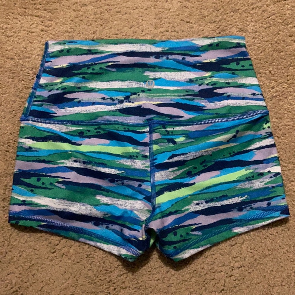 Lululemon Spandex Shorts Size 6